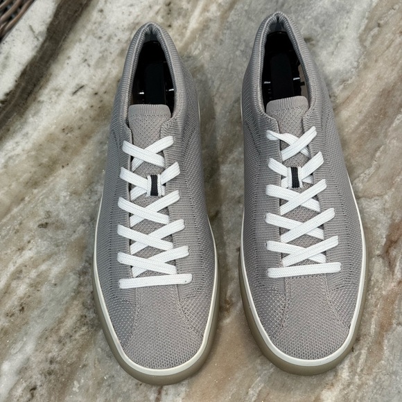 Women’s ROTHY’S The Lace Up Sneakers- Storm. Size 8 - Picture 4 of 12